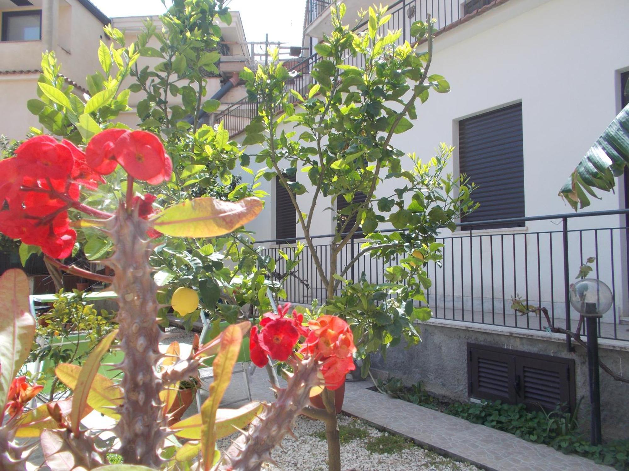 Villa Il Melograno Таормина Экстерьер фото